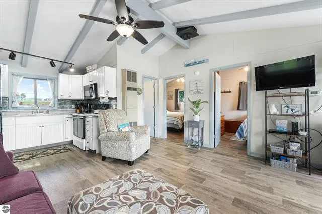 $262,500 | 9301 East 50 Road, Cadillac, MI 49601