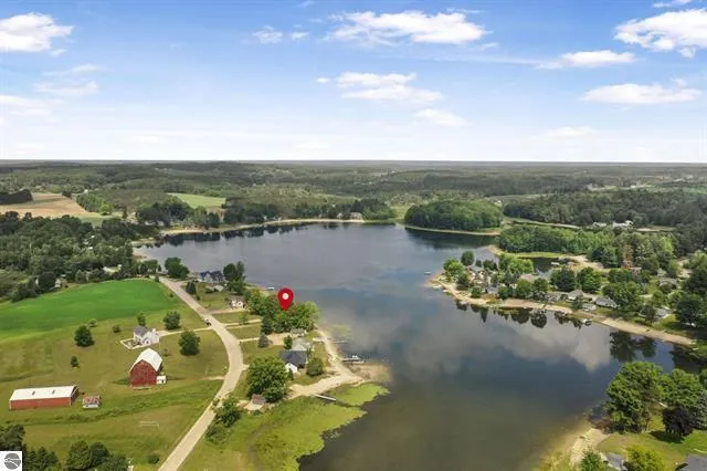 $262,500 | 9301 East 50 Road, Cadillac, MI 49601