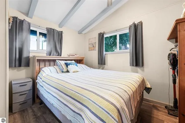 $262,500 | 9301 East 50 Road, Cadillac, MI 49601