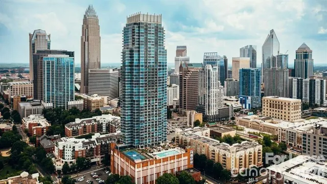 $2,389 | 215 North Pine Street, Unit A7, Charlotte, NC 28202
