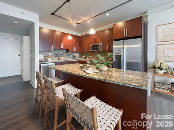 $2,464 | 215 North Pine Street, Unit A7, Charlotte, NC 28202