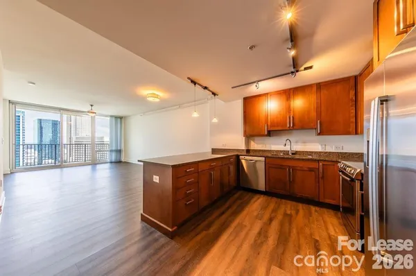 $2,464 | 215 North Pine Street, Unit A7, Charlotte, NC 28202