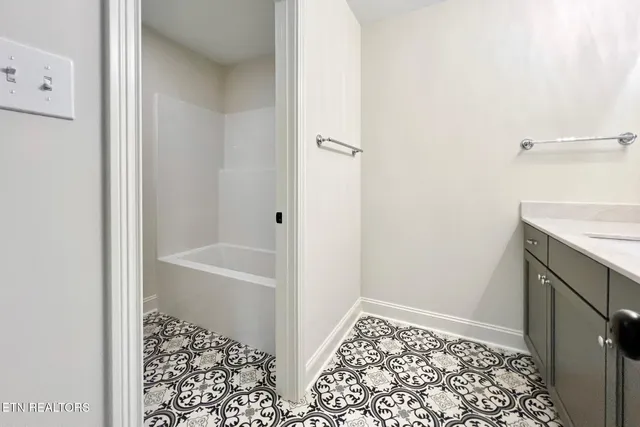 $467,900 | 1209 Madison Oaks Road, Knoxville, TN 37924