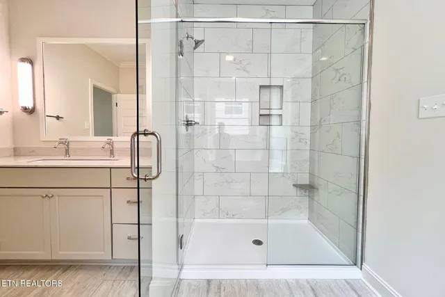 $467,900 | 1209 Madison Oaks Road, Knoxville, TN 37924