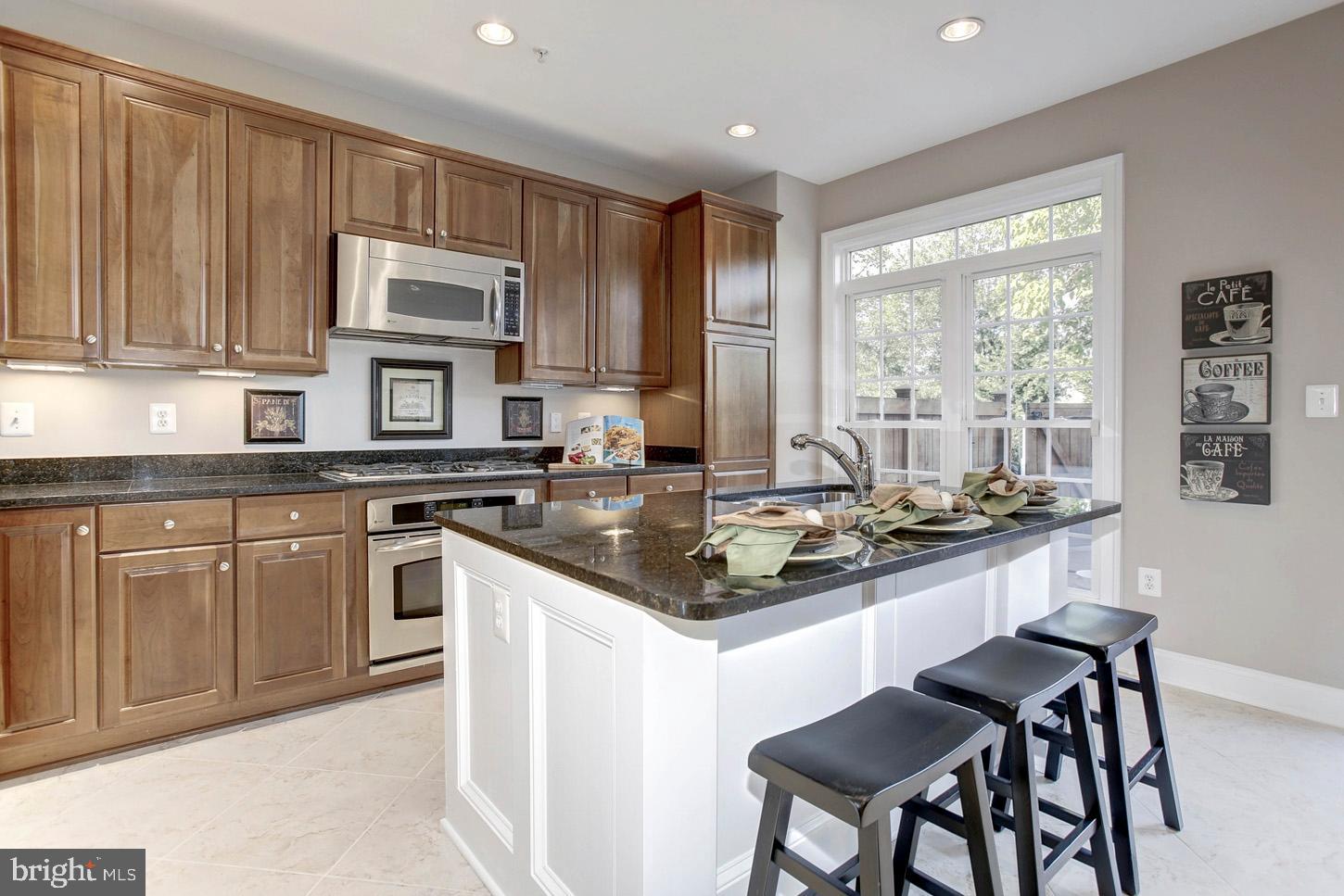1509 Portner Road Alexandria, VA 22314 - Photo 8 of 33 Lovely Kitchen with Granite Counters