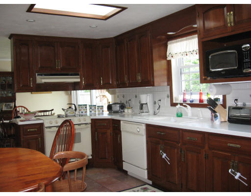 9 Dublin Road Peabody, MA 01960 - Photo 4 of 15 Gallery Image 4