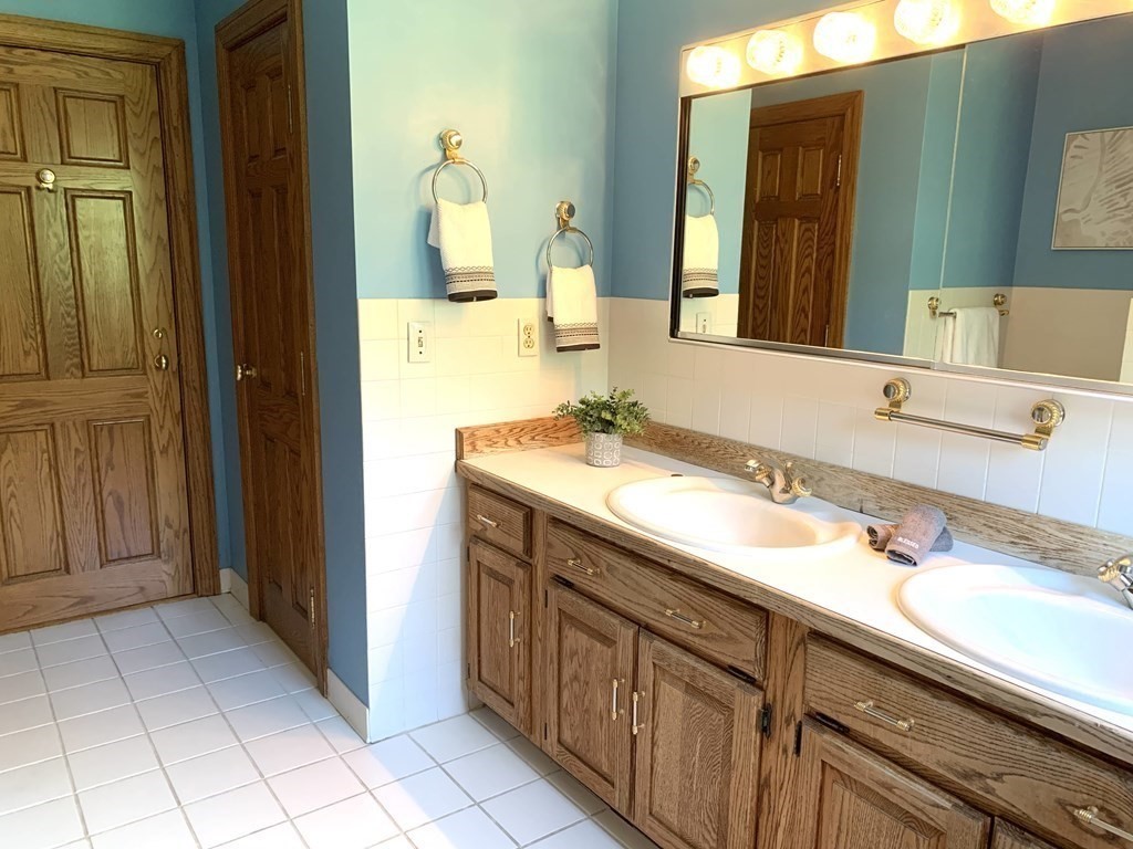 70 Bailey Road Andover, MA 01810 - Photo 24 of 41