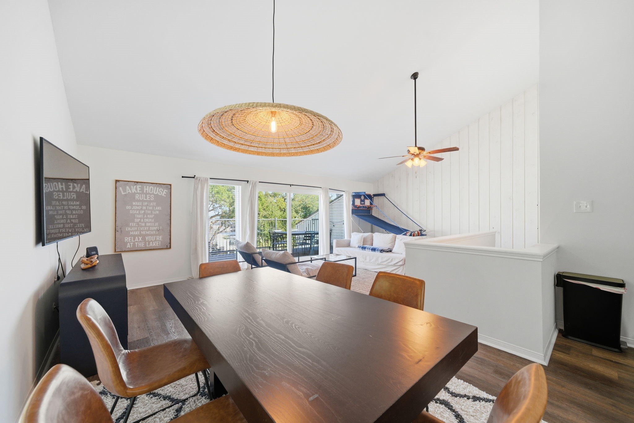 24 Lakeview Village Conroe, TX 77356 - Photo 10 of 25