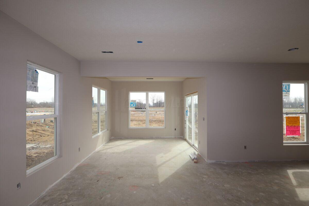 5711 Valleydale Road Powell, OH 43065 - Photo 2 of 11 Family Room