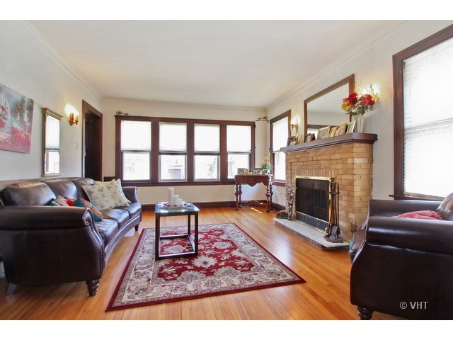 132 South Merrill Street Park Ridge, IL 60068 - Photo 2 of 25