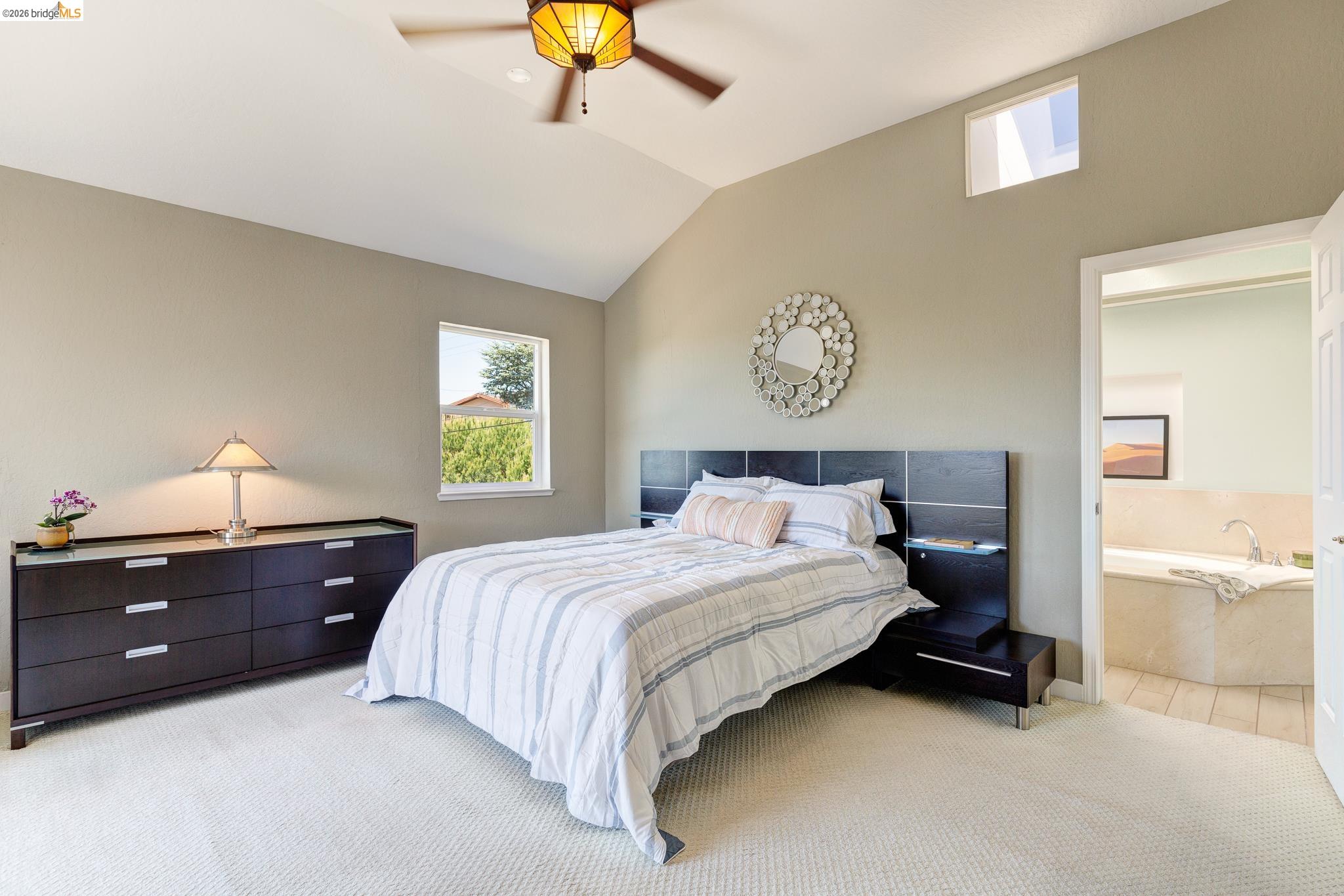 10353 Royal Oak Road Oakland, CA 94605 - Photo 28 of 54
