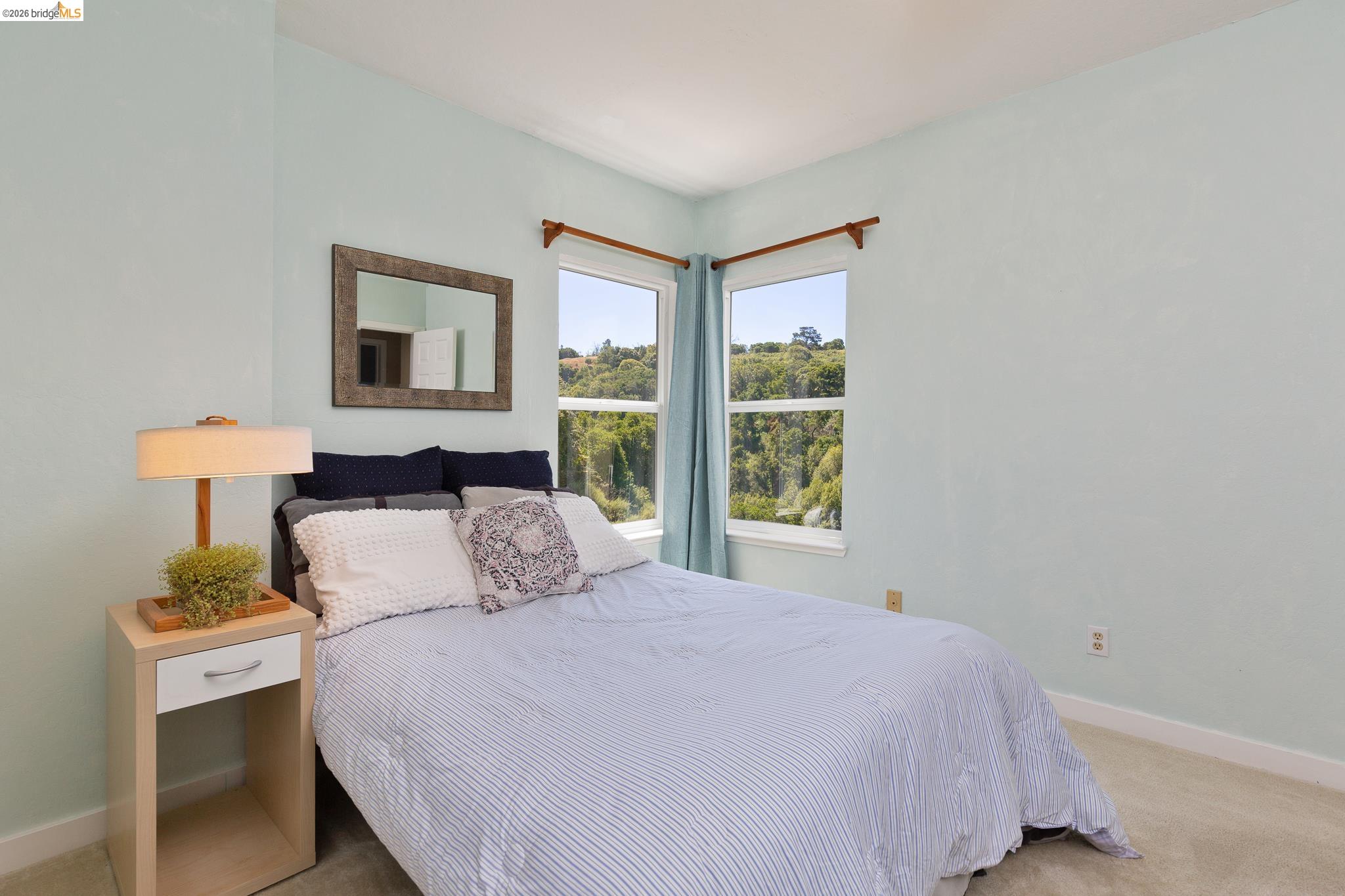 10353 Royal Oak Road Oakland, CA 94605 - Photo 35 of 54