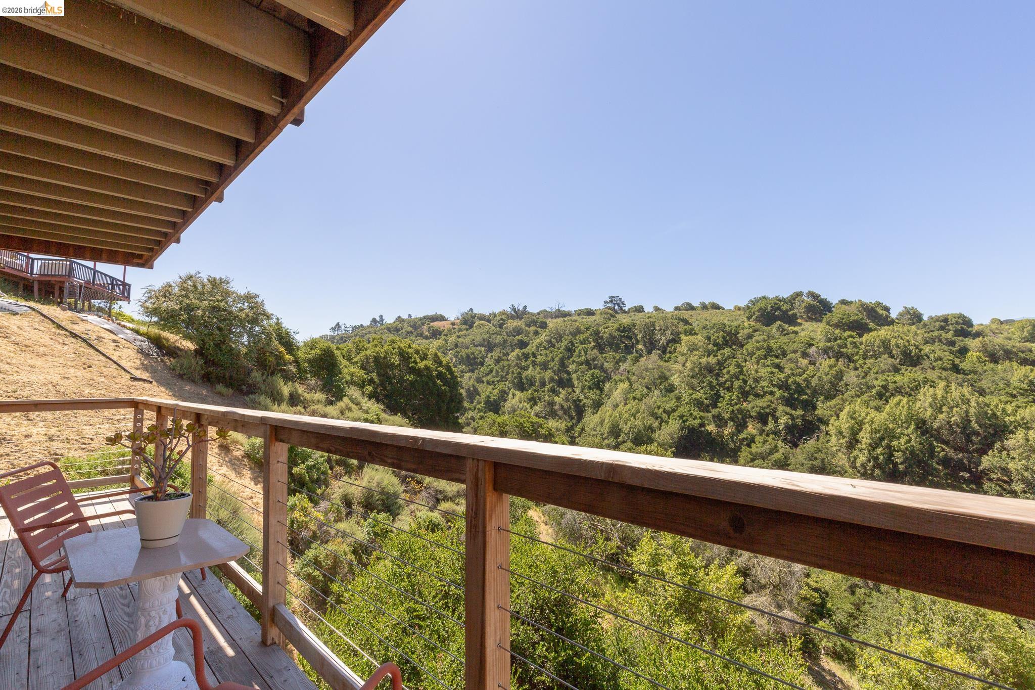10353 Royal Oak Road Oakland, CA 94605 - Photo 42 of 54