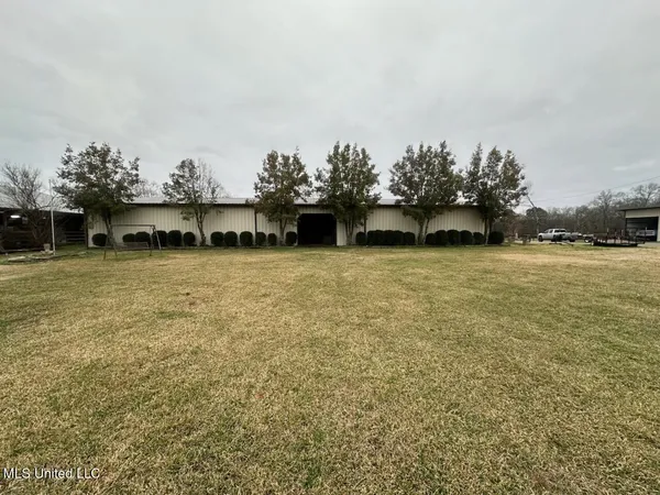 $1,359,000 | 1020 Jack Johnson Road, Crystal Springs, MS 39059