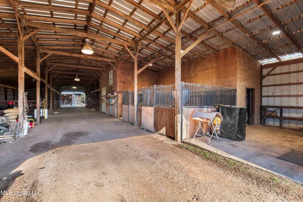 $1,359,000 | 1020 Jack Johnson Road, Crystal Springs, MS 39059