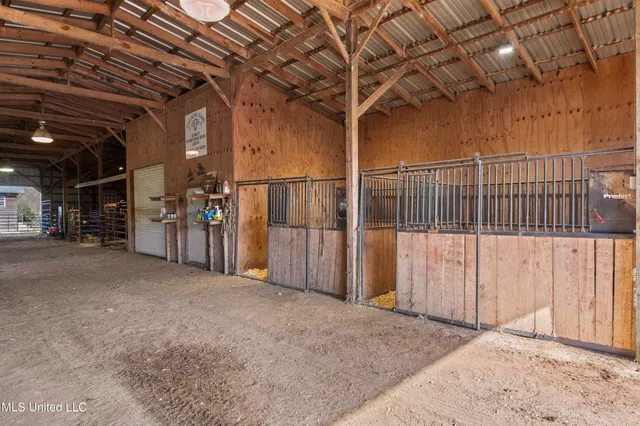 $1,359,000 | 1020 Jack Johnson Road, Crystal Springs, MS 39059