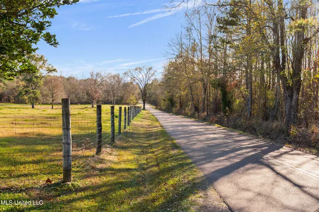 $1,359,000 | 1020 Jack Johnson Road, Crystal Springs, MS 39059