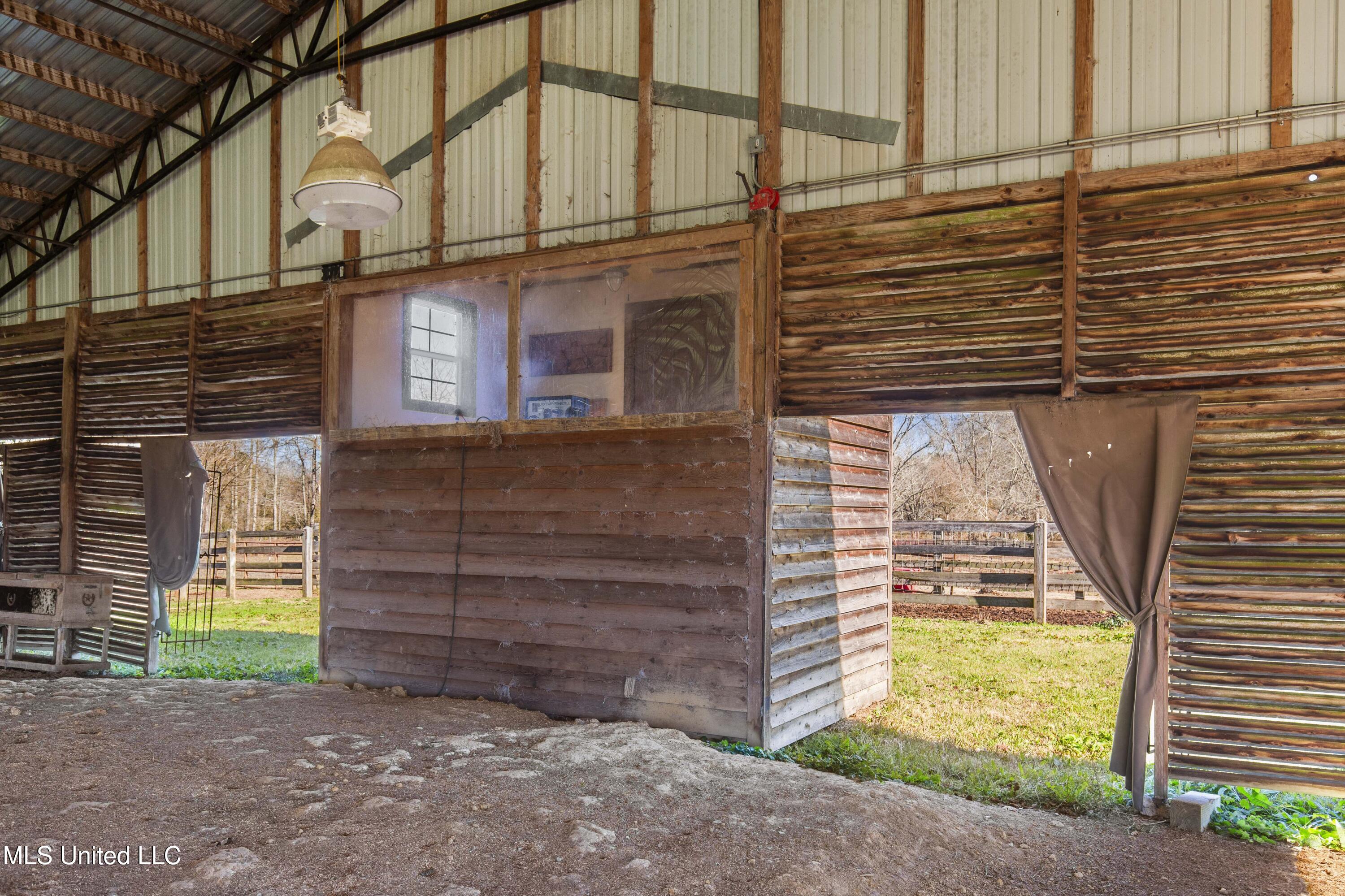 1020 Jack Johnson Road Crystal Springs, MS 39059 - Photo 33 of 125 1020 Jack Johnson-85