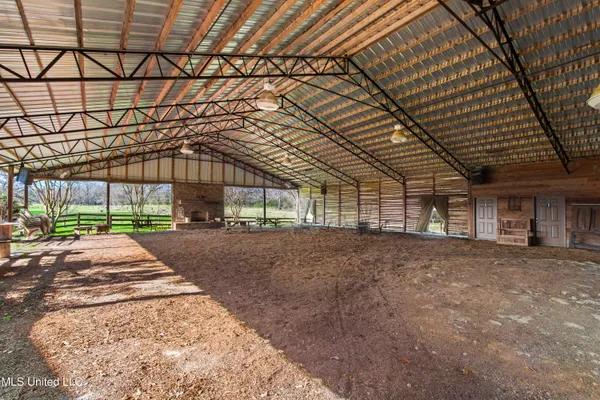 $1,359,000 | 1020 Jack Johnson Road, Crystal Springs, MS 39059