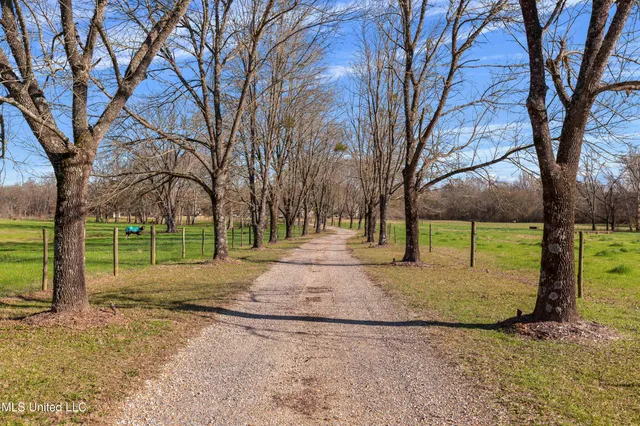 $1,359,000 | 1020 Jack Johnson Road, Crystal Springs, MS 39059