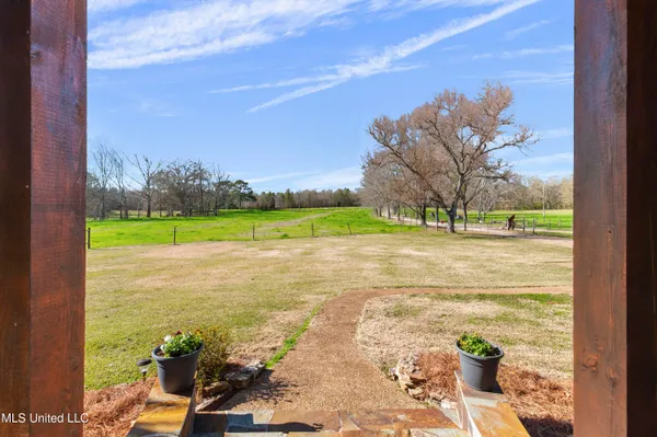 $1,359,000 | 1020 Jack Johnson Road, Crystal Springs, MS 39059