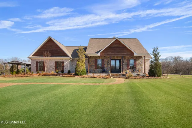 $1,359,000 | 1020 Jack Johnson Road, Crystal Springs, MS 39059
