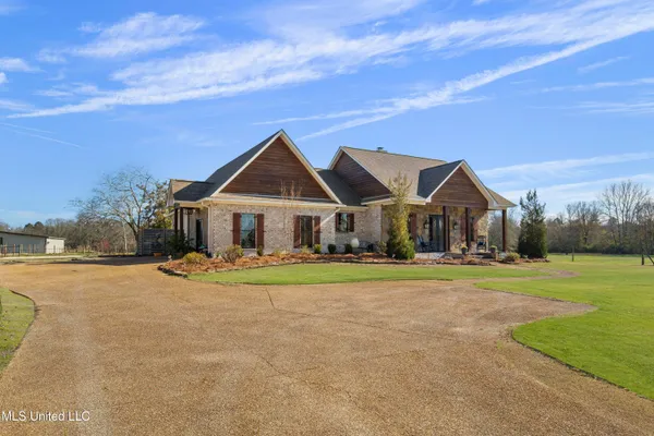 $1,359,000 | 1020 Jack Johnson Road, Crystal Springs, MS 39059