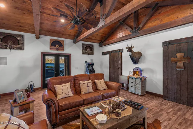 $1,359,000 | 1020 Jack Johnson Road, Crystal Springs, MS 39059