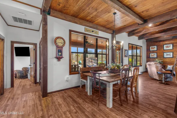 $1,359,000 | 1020 Jack Johnson Road, Crystal Springs, MS 39059