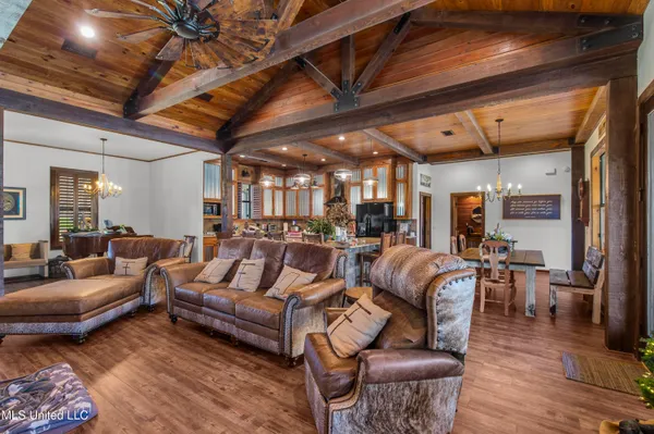 $1,359,000 | 1020 Jack Johnson Road, Crystal Springs, MS 39059