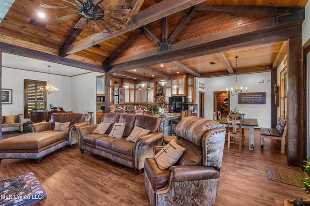 $1,359,000 | 1020 Jack Johnson Road, Crystal Springs, MS 39059