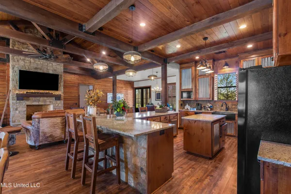 $1,359,000 | 1020 Jack Johnson Road, Crystal Springs, MS 39059