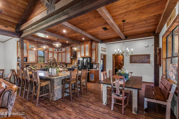 $1,359,000 | 1020 Jack Johnson Road, Crystal Springs, MS 39059