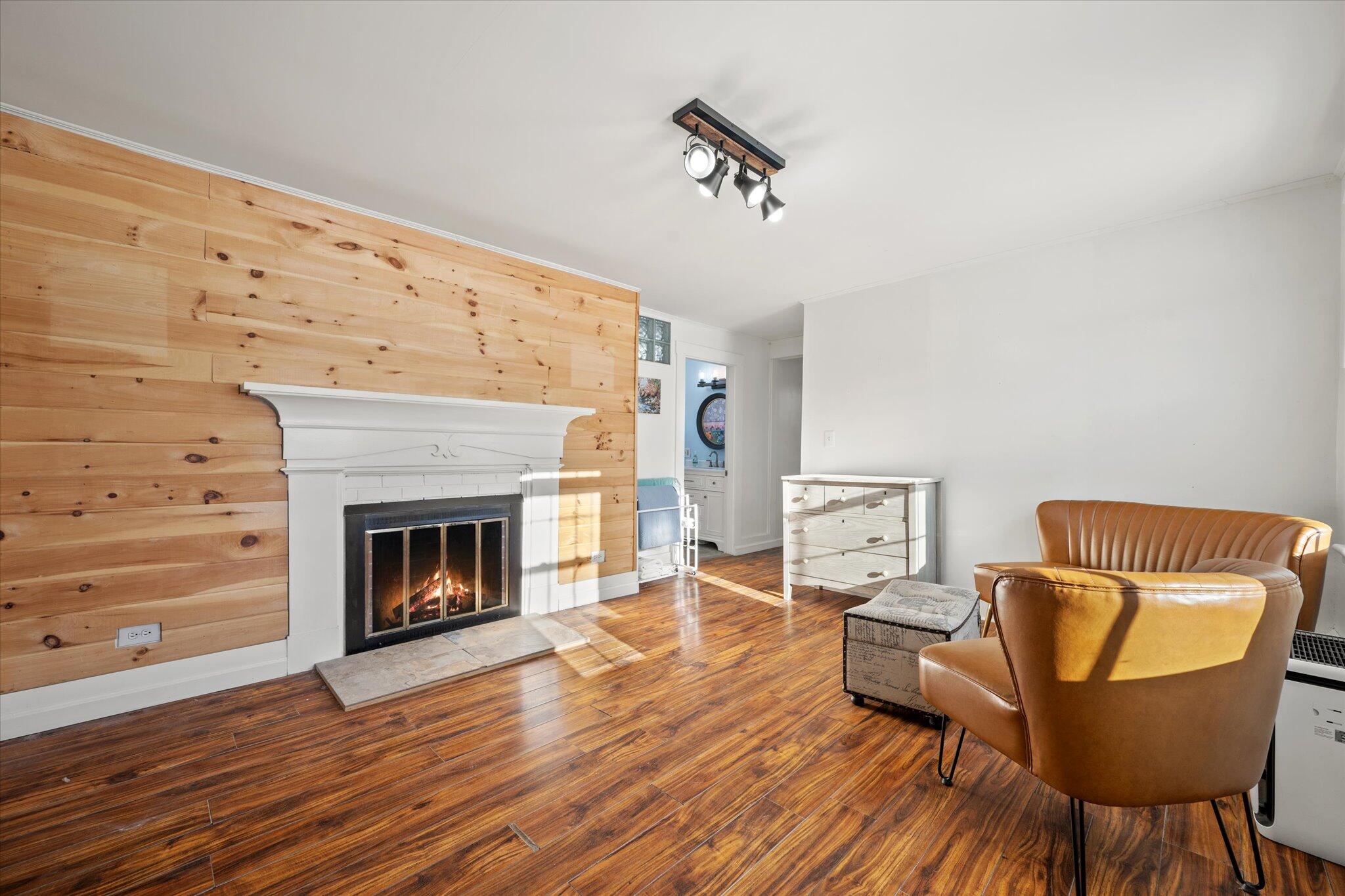 1445 Bangor Road Ellsworth, ME 04605 - Photo 21 of 48 32-Family Room