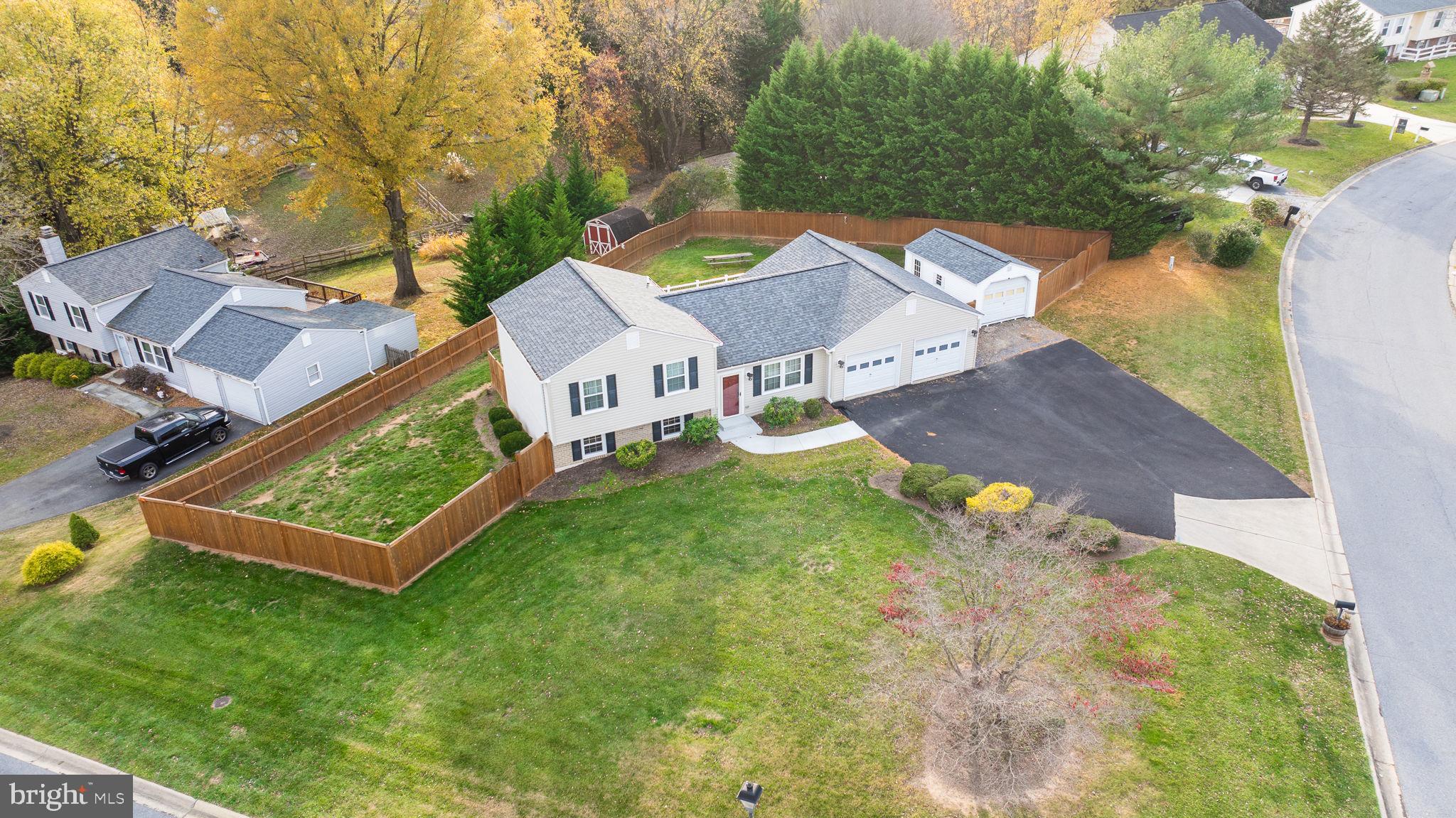 10400 Carlyn Ridge Road Damascus, MD 20872 - Photo 3 of 47 Gallery Image 3