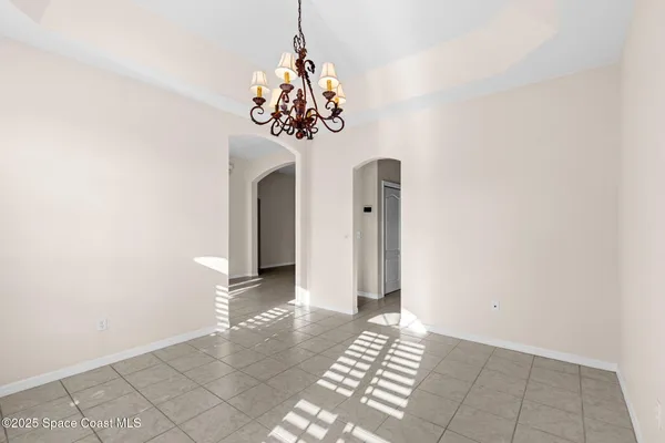 $4,500 | 943 Carriage Hill Road, Melbourne, FL 32940