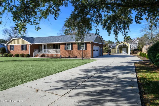 $340,000 | 4906 Creekside Drive, New Bern, NC 28562