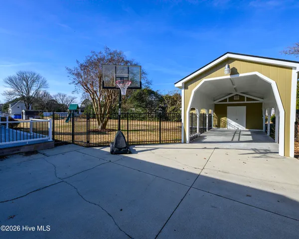 $340,000 | 4906 Creekside Drive, New Bern, NC 28562