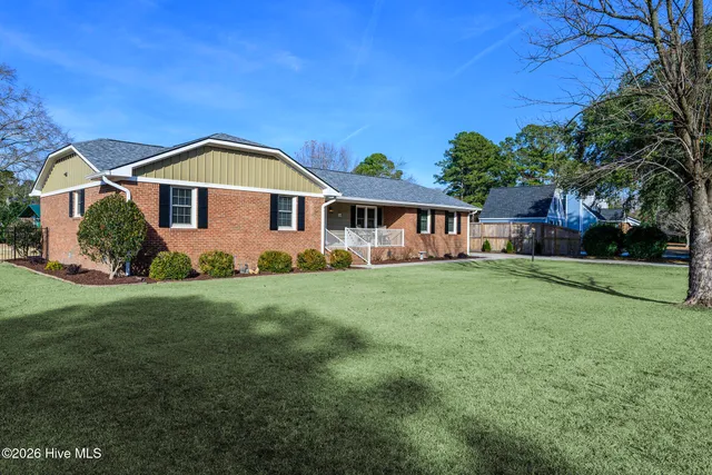 $340,000 | 4906 Creekside Drive, New Bern, NC 28562