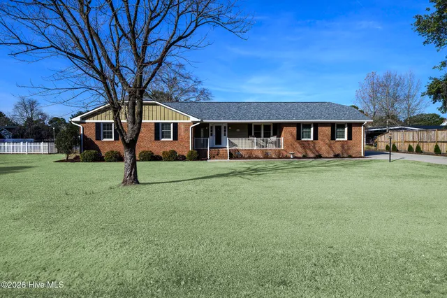 $340,000 | 4906 Creekside Drive, New Bern, NC 28562