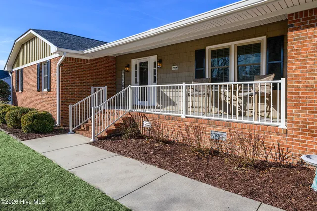 $340,000 | 4906 Creekside Drive, New Bern, NC 28562