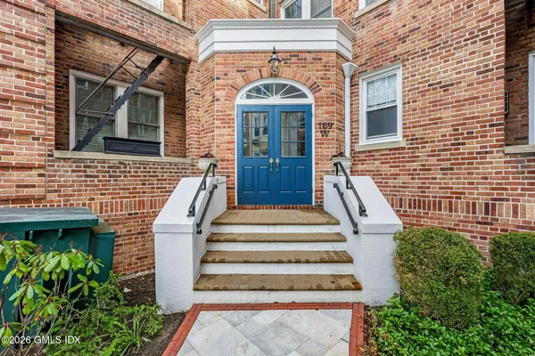 $4,150 | 169 Mason Street, Unit 3B, Greenwich, CT 06830
