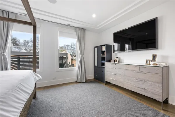 $1,850,000 | 2122 West McLean Avenue, Chicago, IL 60647