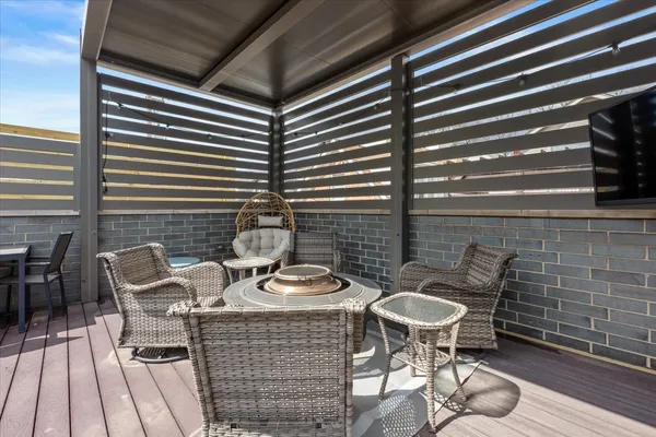 $1,850,000 | 2122 West McLean Avenue, Chicago, IL 60647