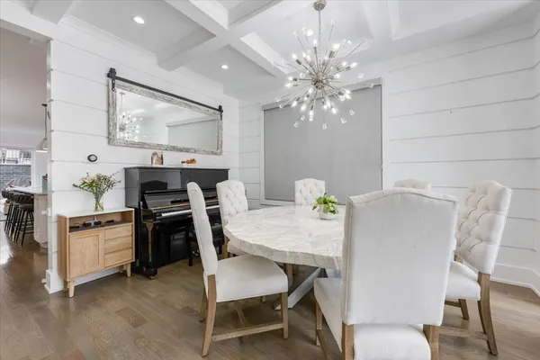 $1,850,000 | 2122 West McLean Avenue, Chicago, IL 60647
