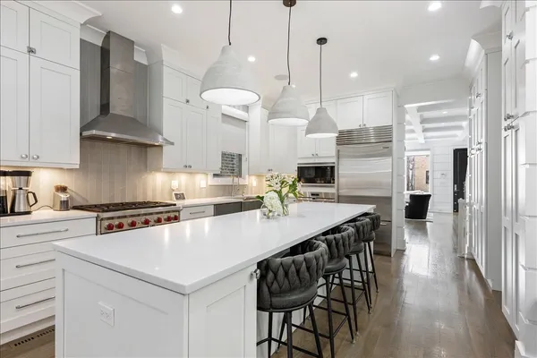 $1,850,000 | 2122 West McLean Avenue, Chicago, IL 60647
