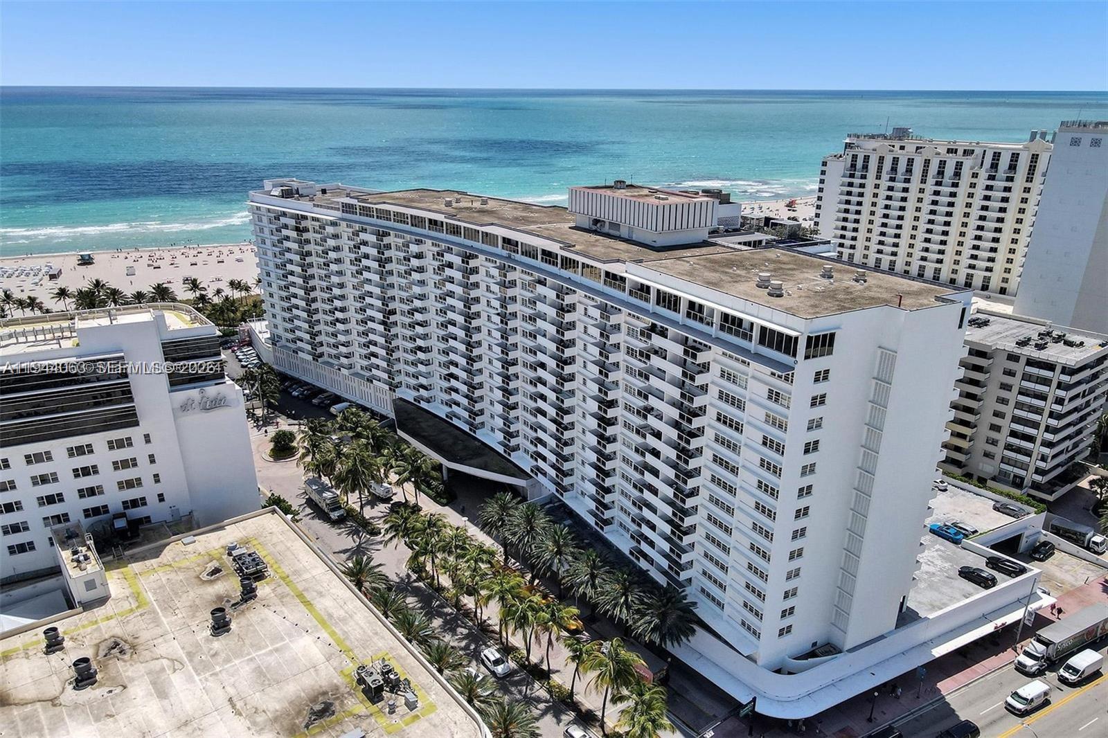 100 Lincoln Road, Unit 1117 Miami Beach, FL 33139 - Photo 13 of 17 a view of roof with city view