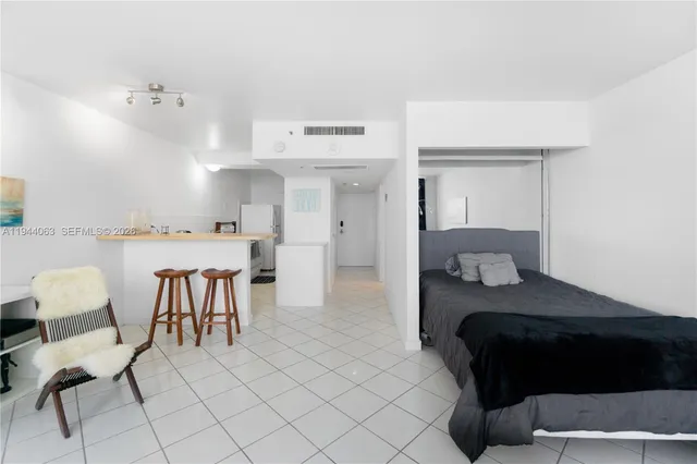 $2,600 | 100 Lincoln Road, Unit 1117, Miami Beach, FL 33139