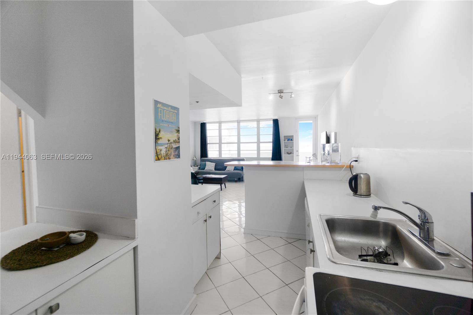 100 Lincoln Road, Unit 1117 Miami Beach, FL 33139 - Photo 8 of 16