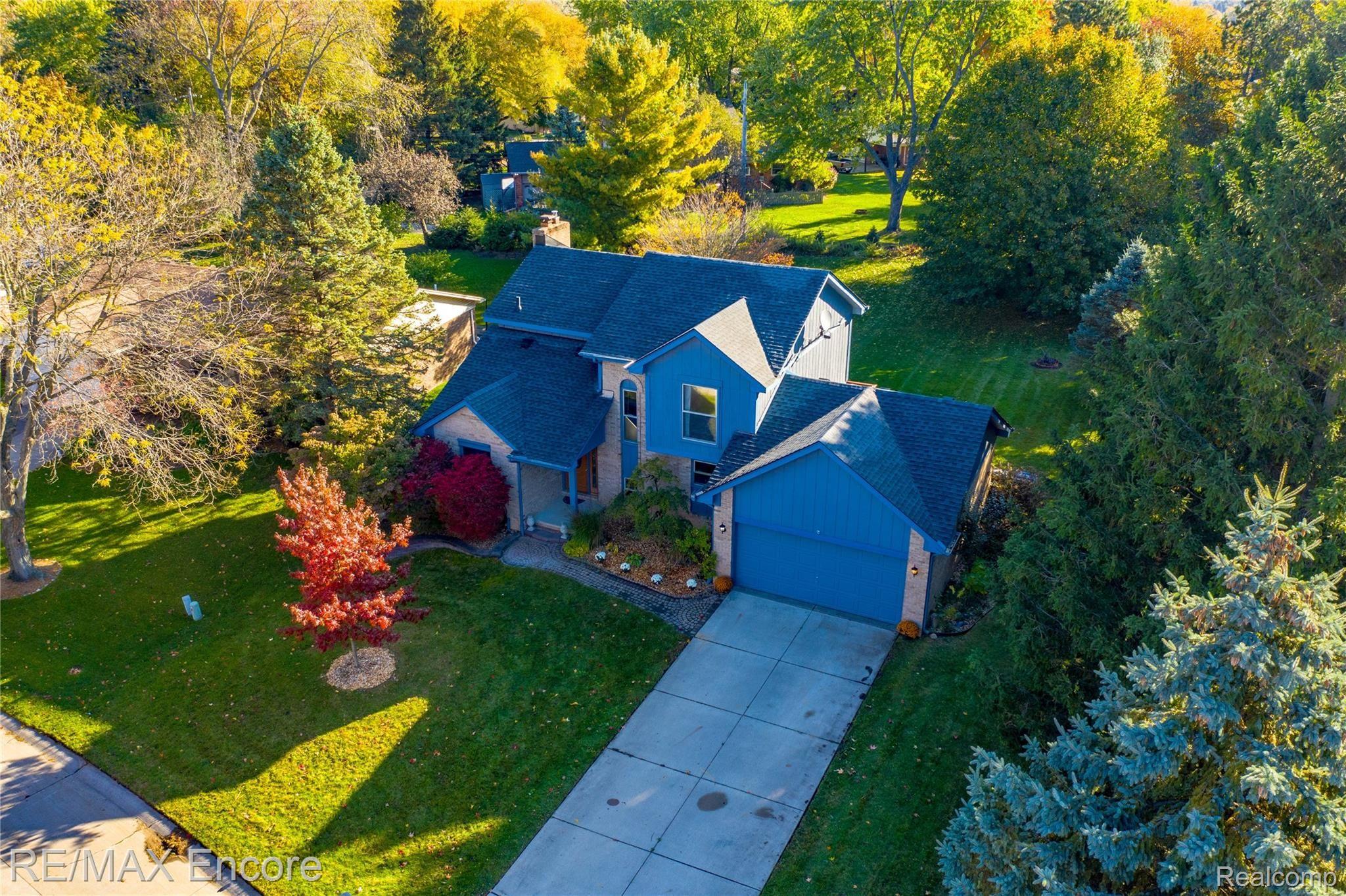 931 Stag Ridge Road Rochester, MI 48309 - Photo 2 of 34 931 Stag Ridge-40.JPG